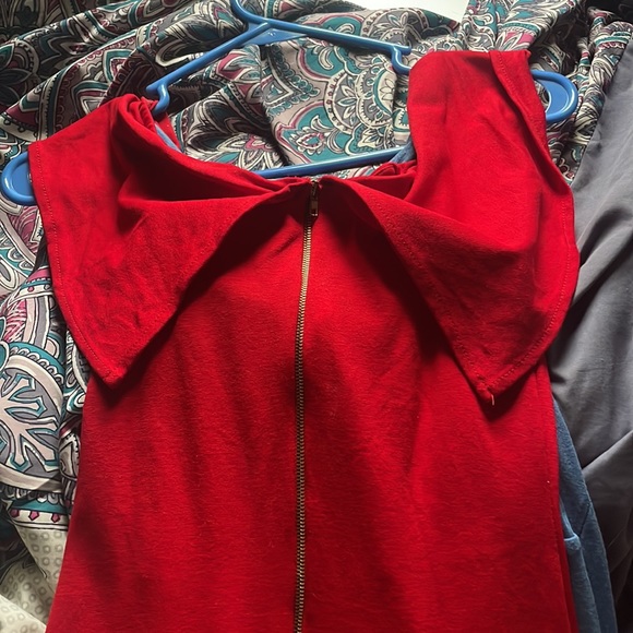 Windsor Red Off the shoulder Bodycon dress - Picture 2 of 5